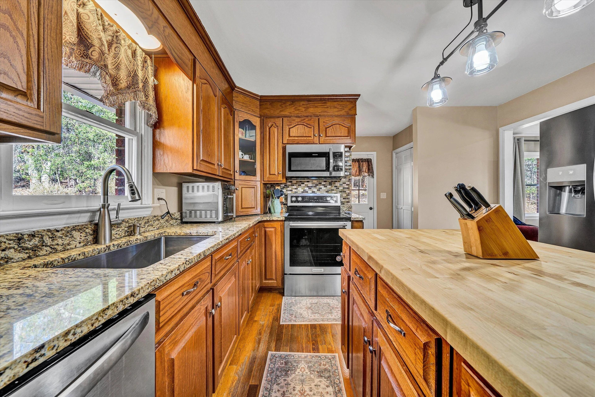 1488 HENRY RD - Photo 9
