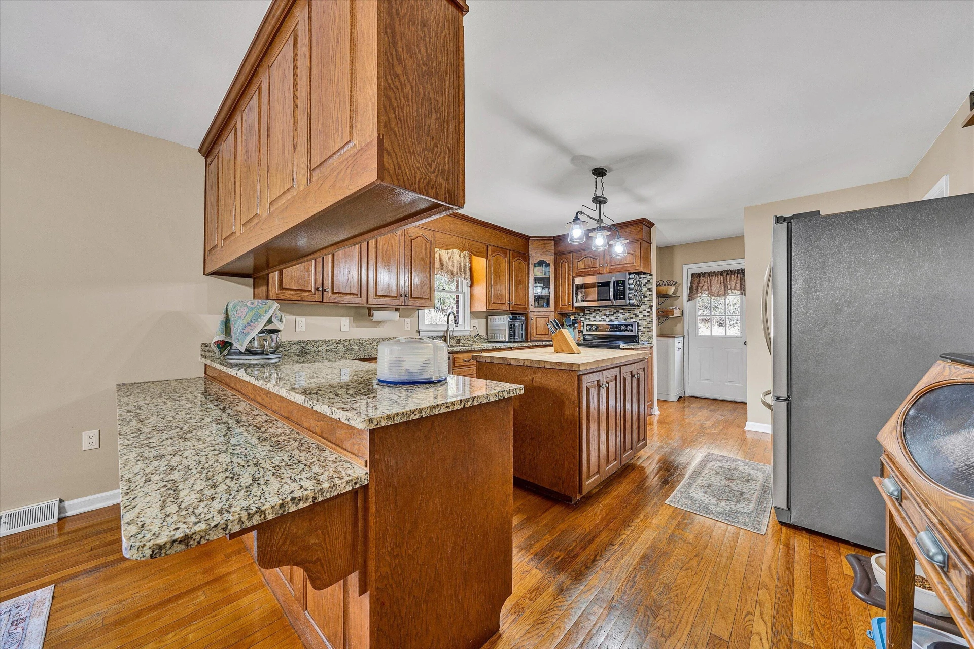 1488 HENRY RD - Photo 10