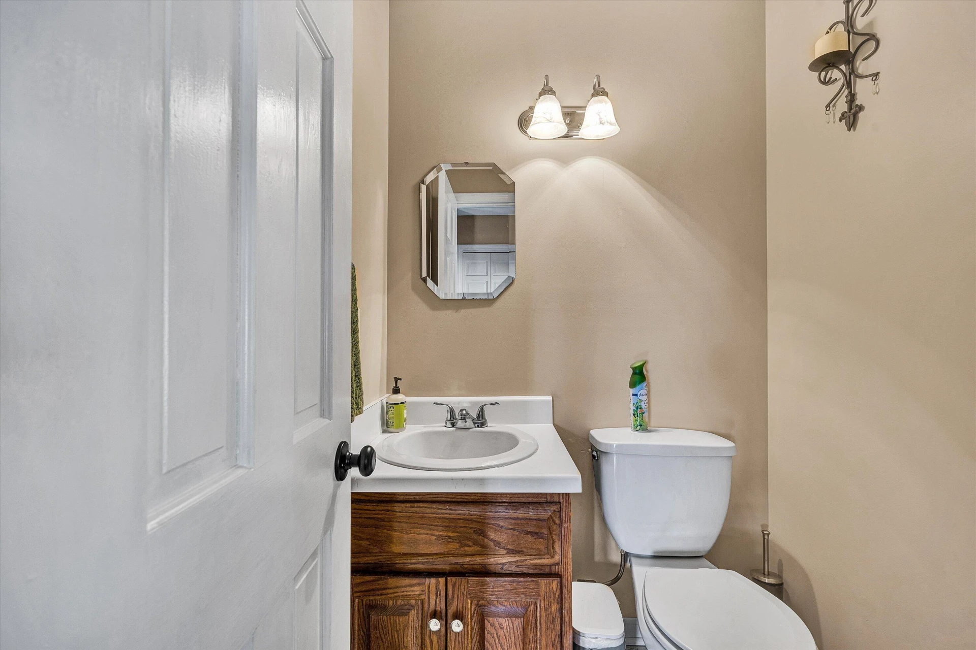 1488 HENRY RD - Photo 15