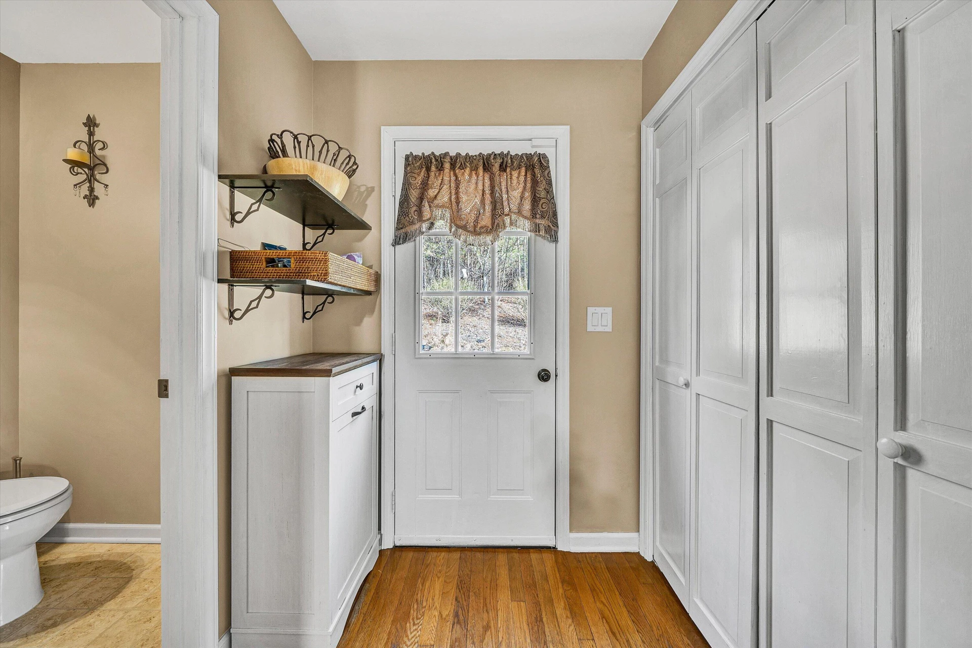 1488 HENRY RD - Photo 16