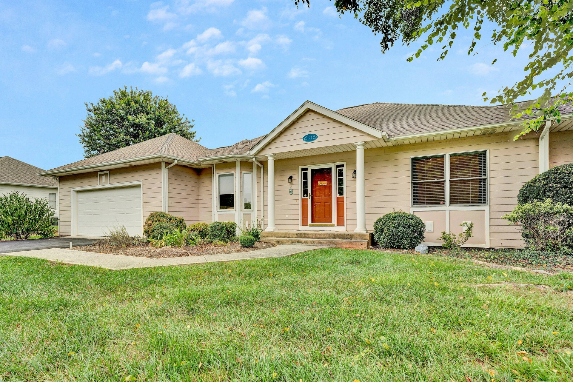 2342 Lake Retreat RD