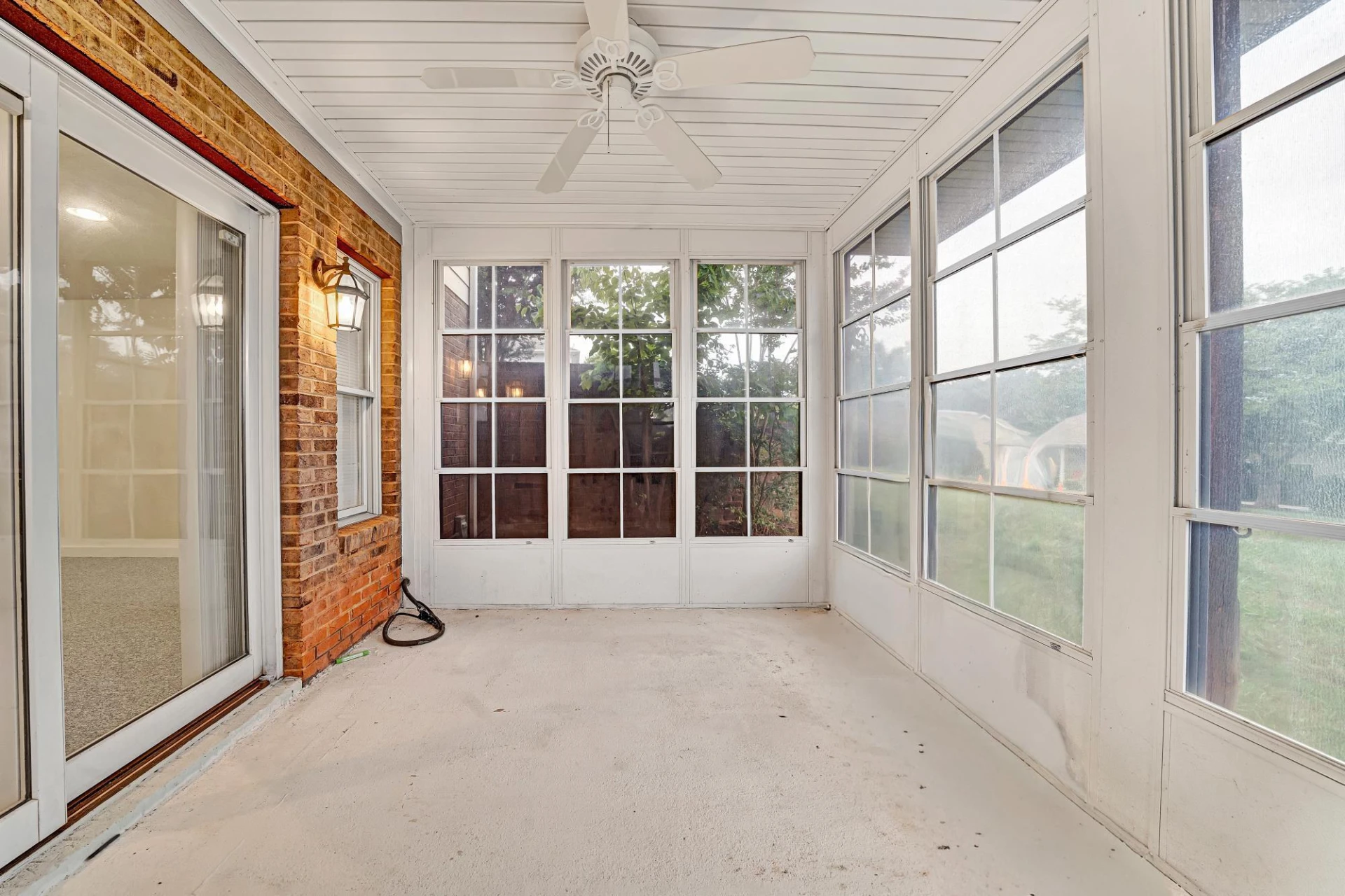 2342 Lake Retreat RD - Photo 25