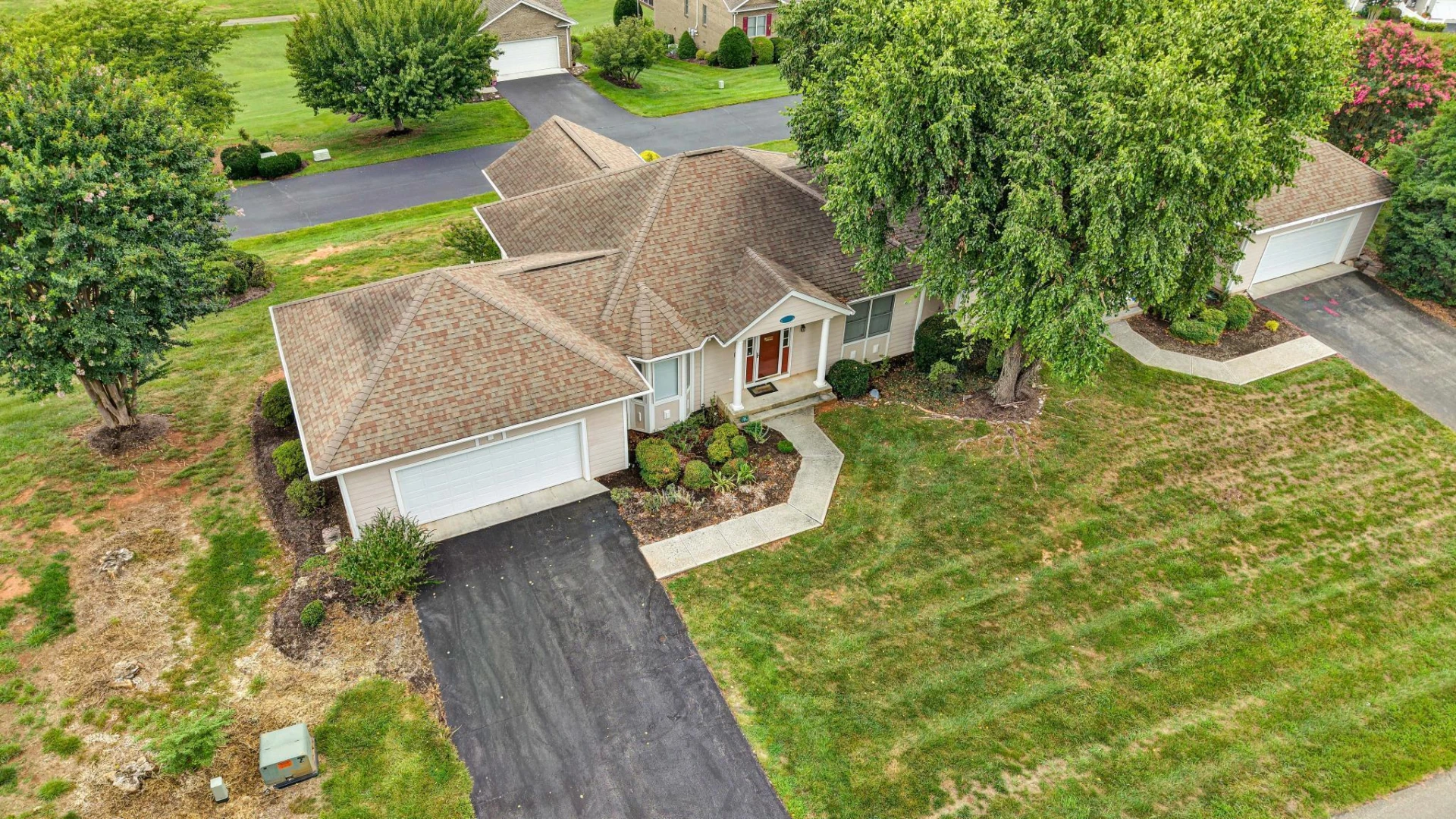 2342 Lake Retreat RD - Photo 37