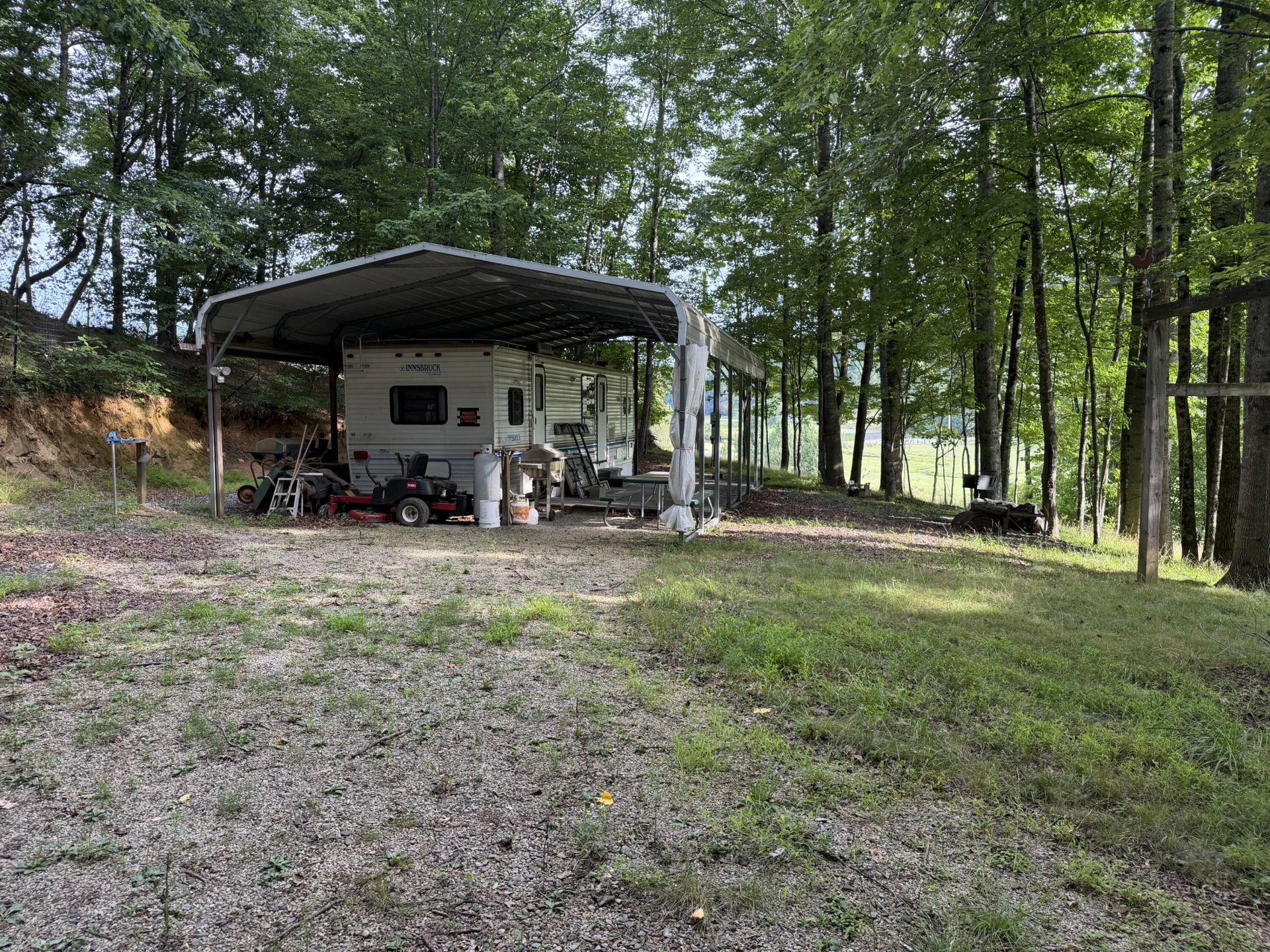 1501 Woods Gap RD SE - Photo 4