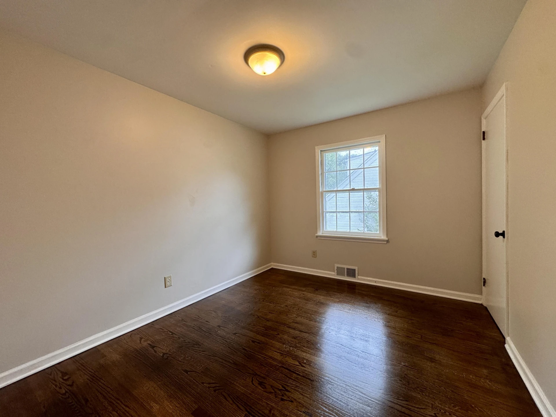 809 Banks RD - Photo 10