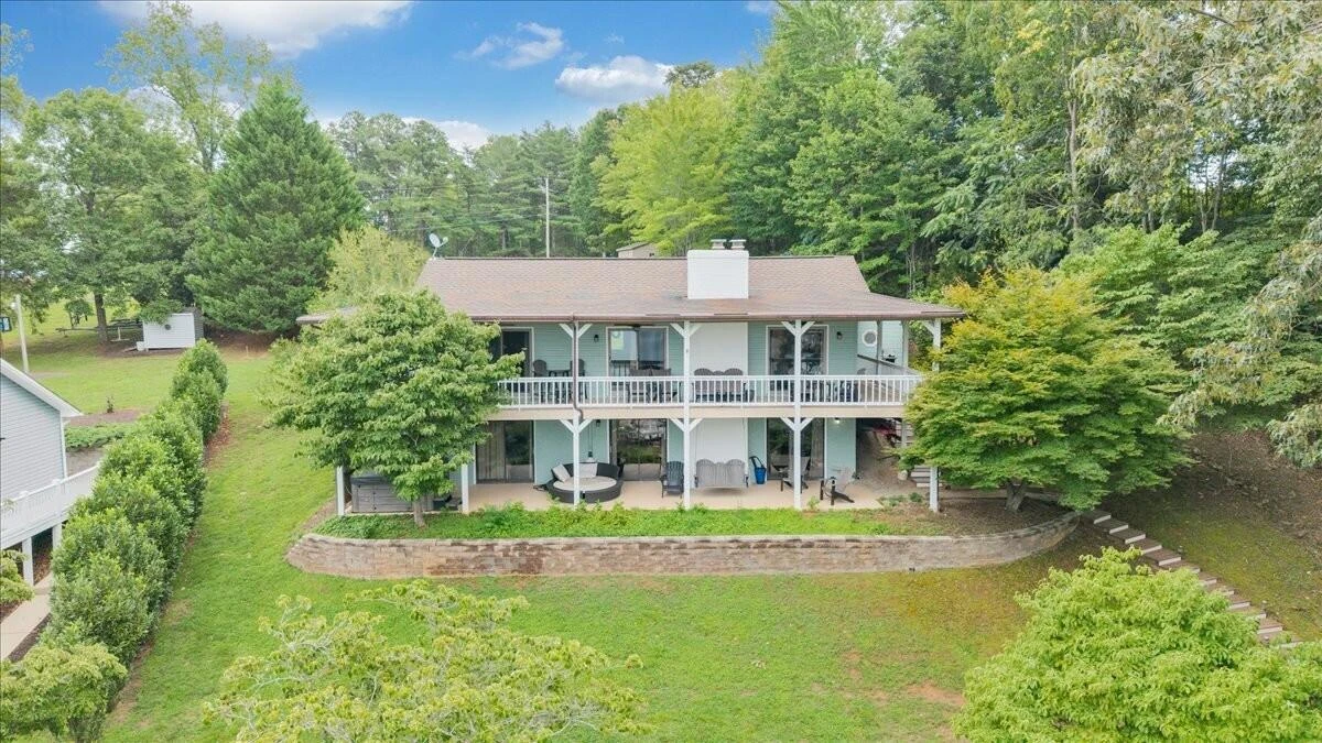 6015 Smith Mountain RD - Photo 5