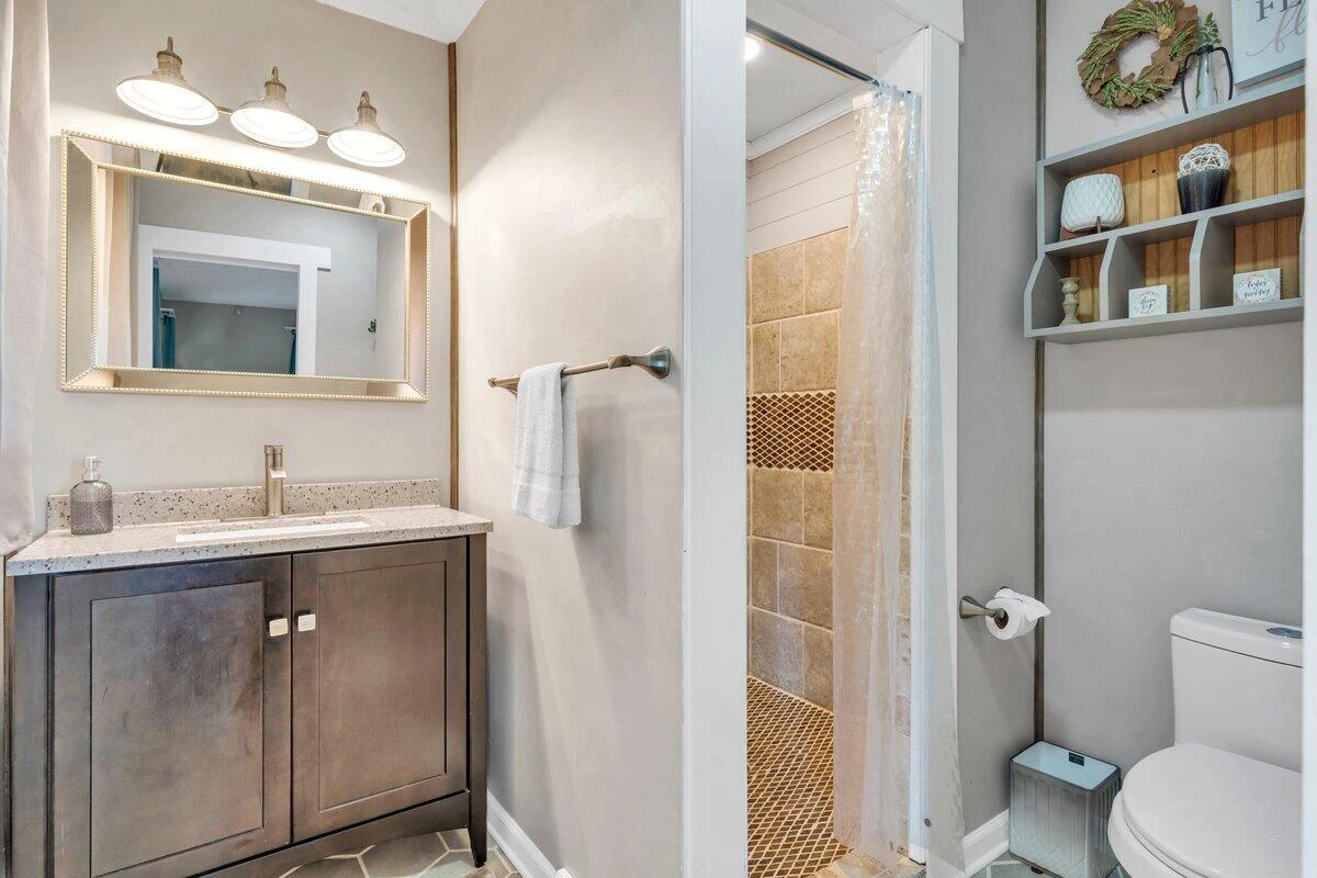 6015 Smith Mountain RD - Photo 29