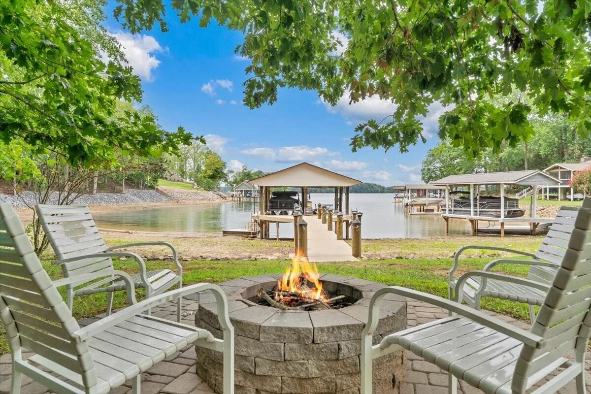 6015 Smith Mountain RD - Photo 7