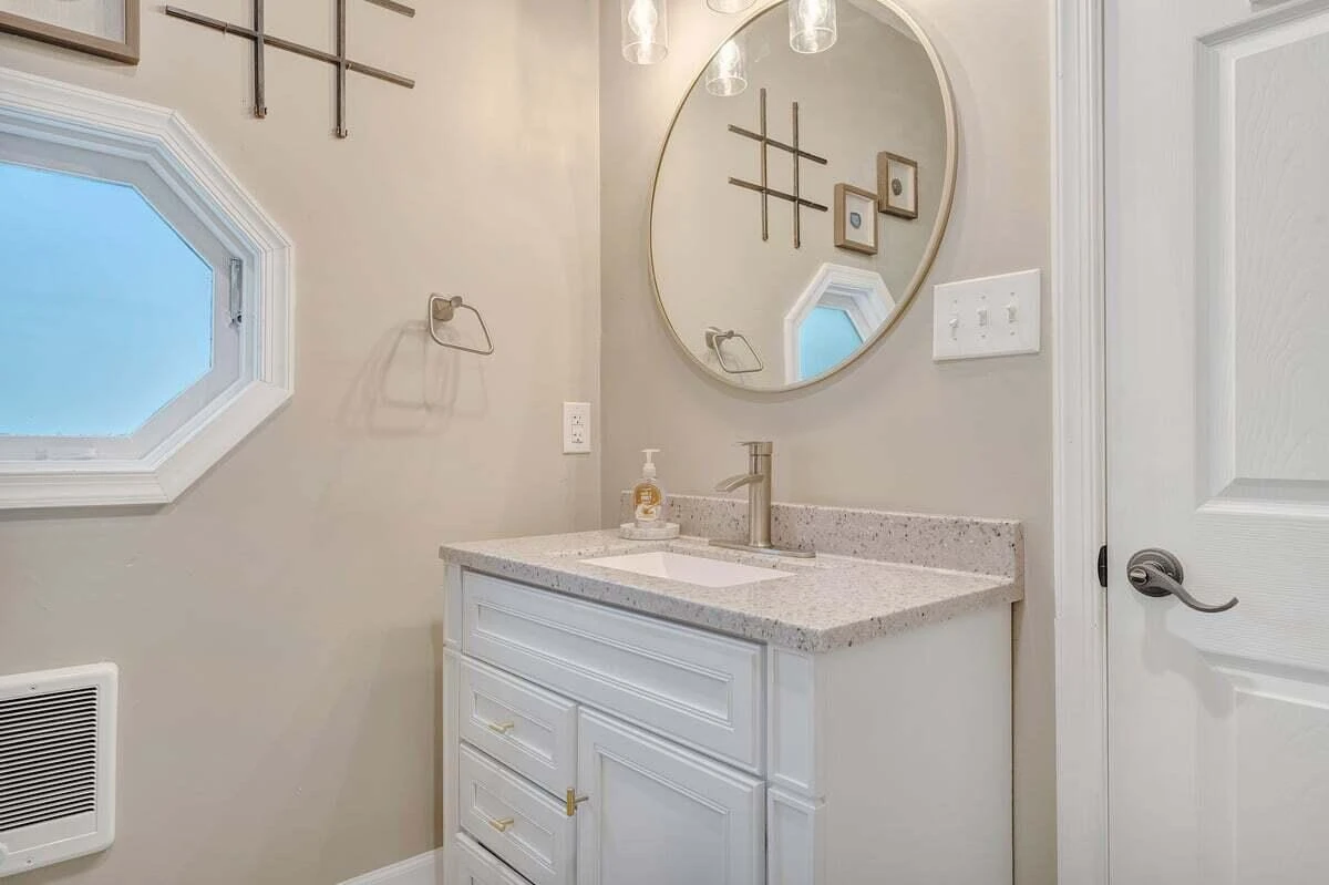 6015 Smith Mountain RD - Photo 37