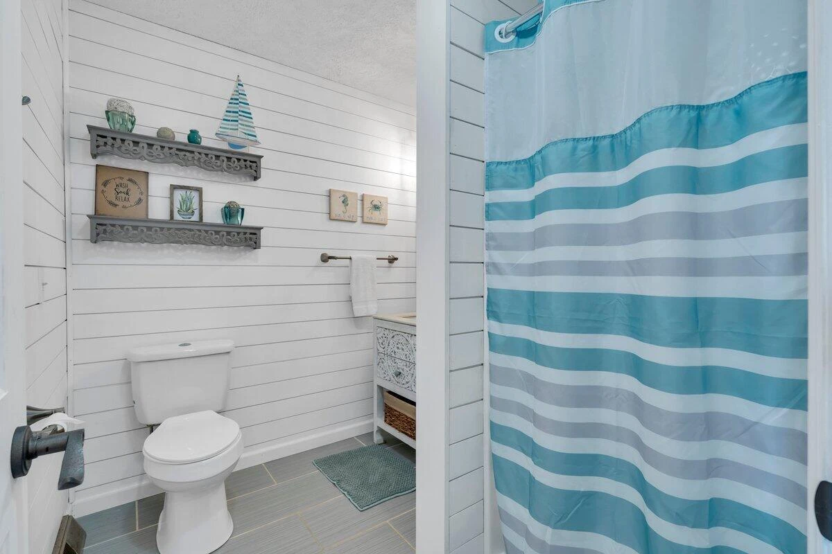 6015 Smith Mountain RD - Photo 38