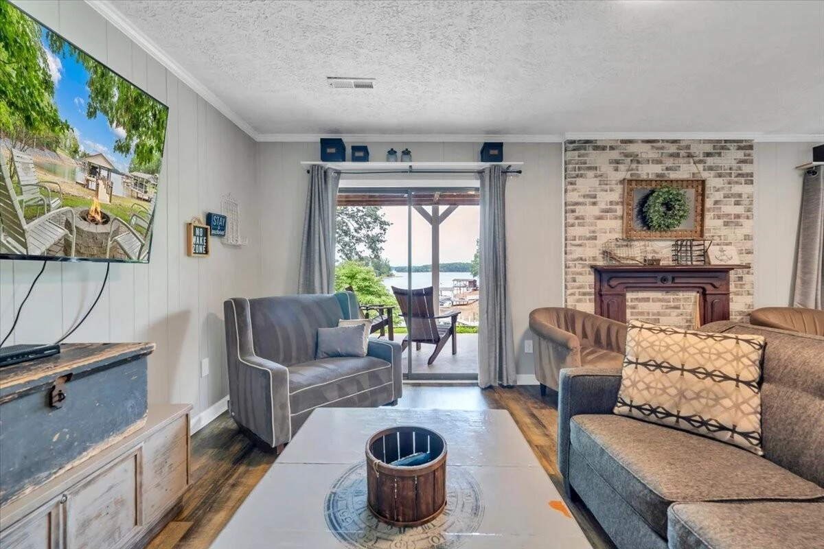 6015 Smith Mountain RD - Photo 42