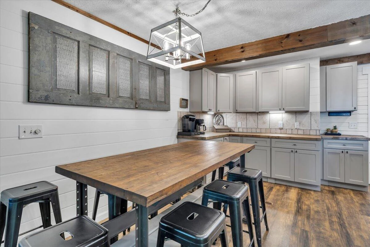 6015 Smith Mountain RD - Photo 25