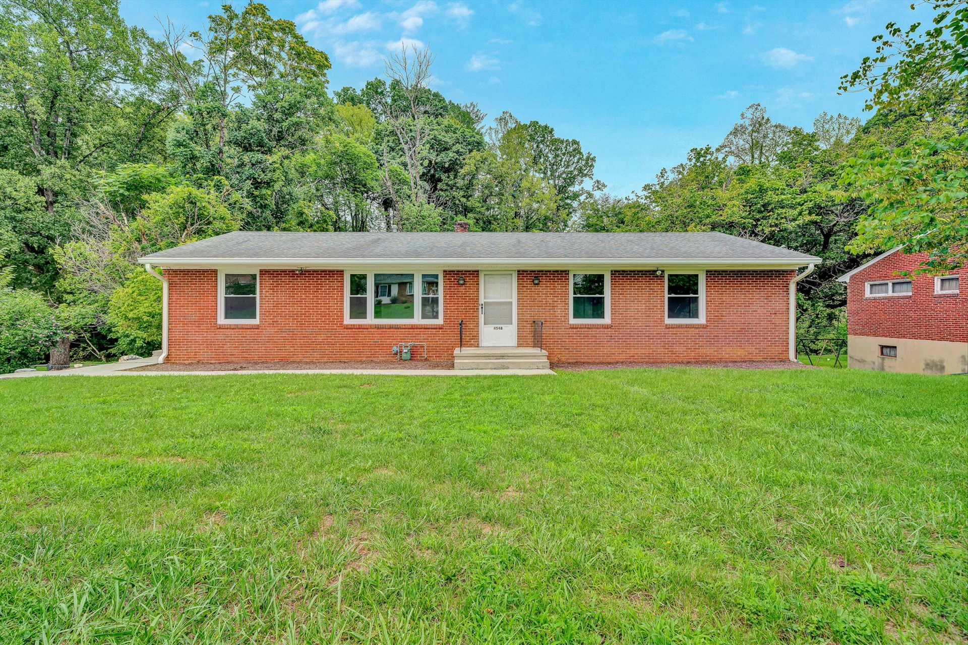 4548 Cresthill DR - Photo 2