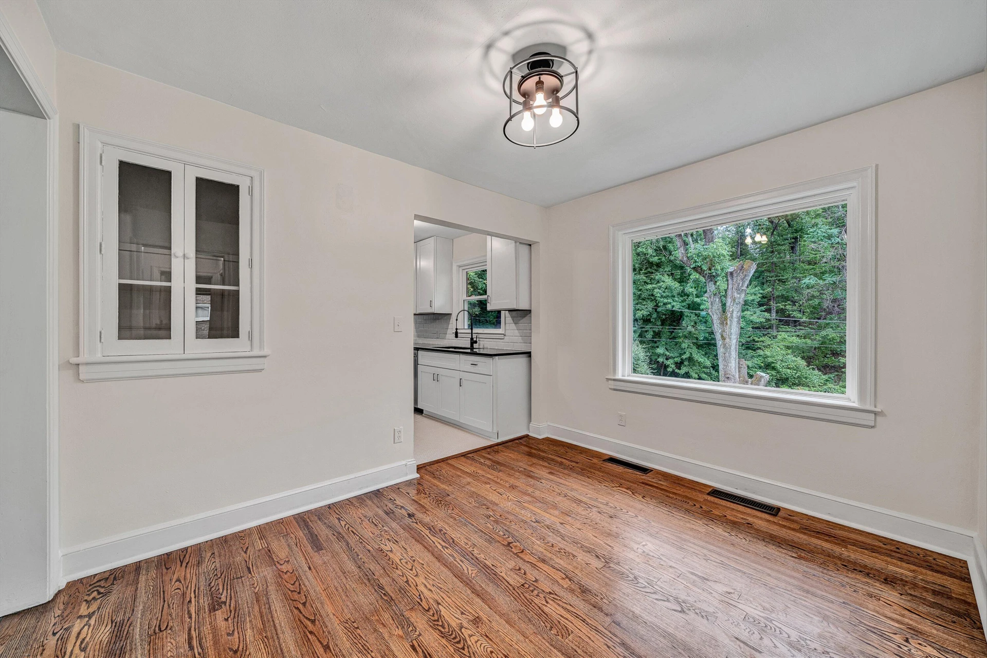 4548 Cresthill DR - Photo 12