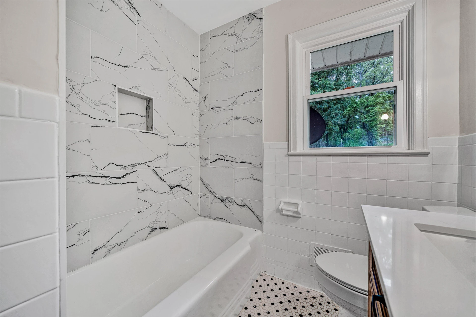 4548 Cresthill DR - Photo 14