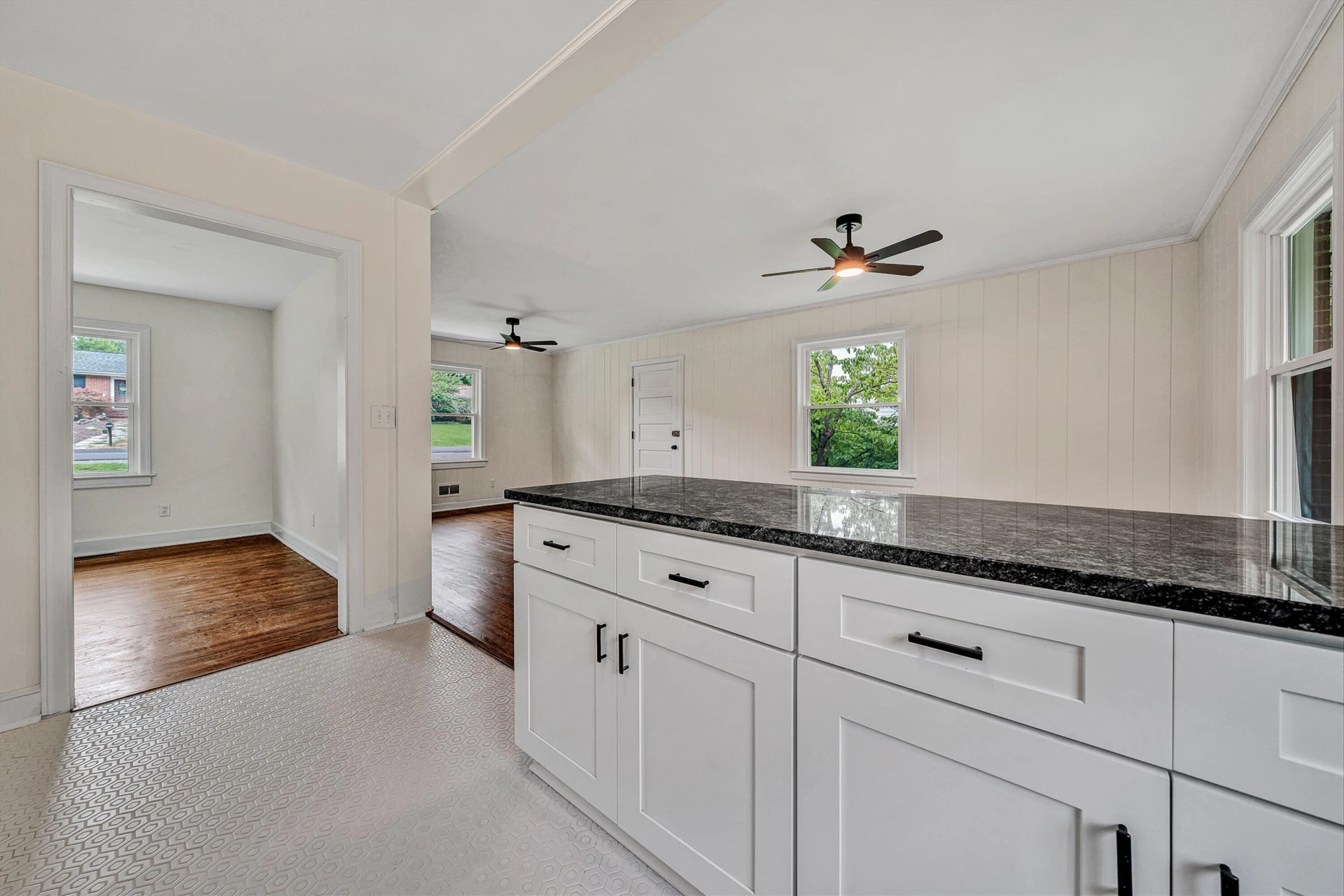 4548 Cresthill DR - Photo 20