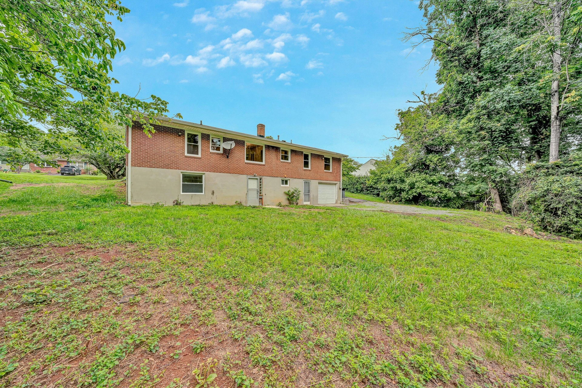 4548 Cresthill DR - Photo 37