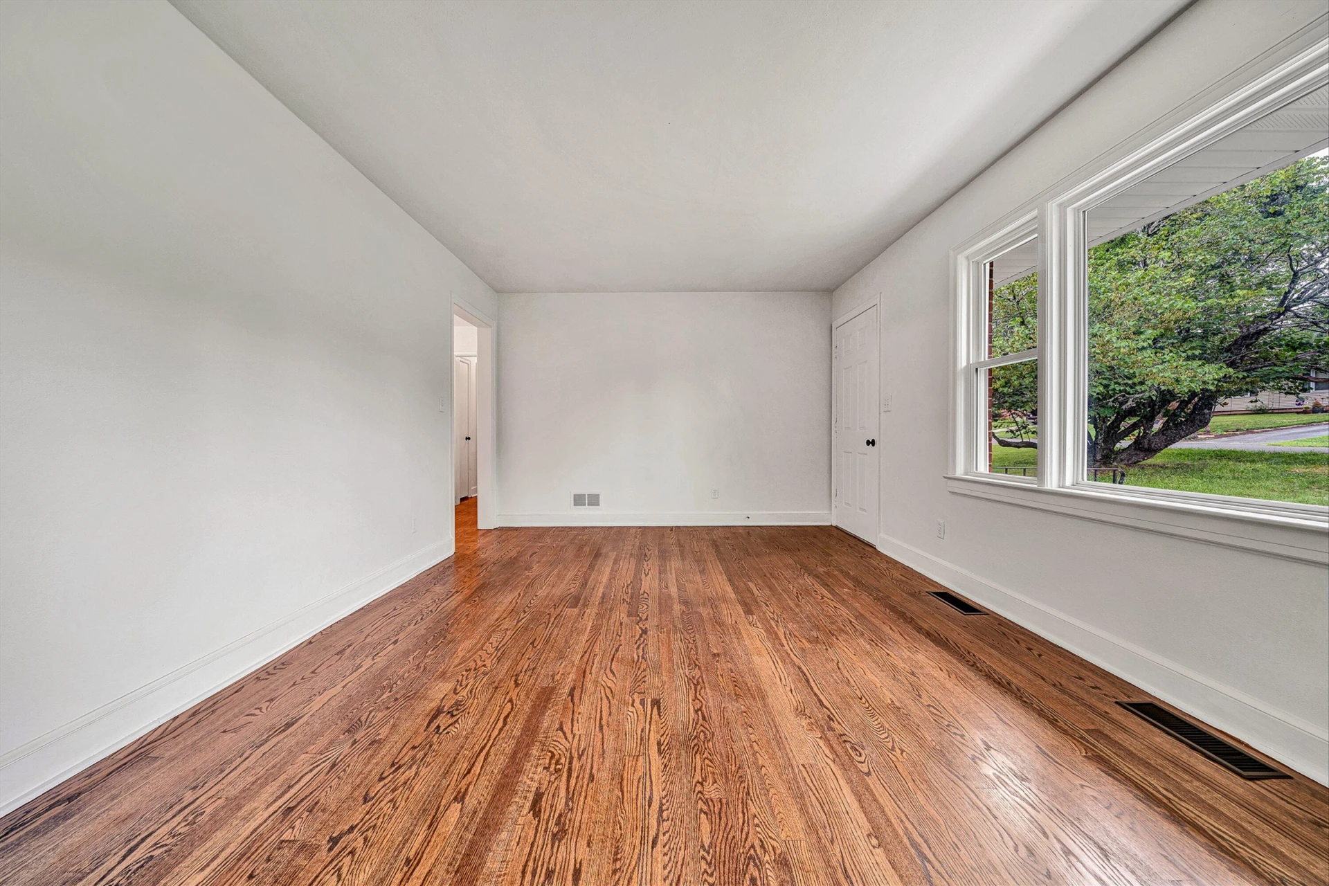 4548 Cresthill DR - Photo 5