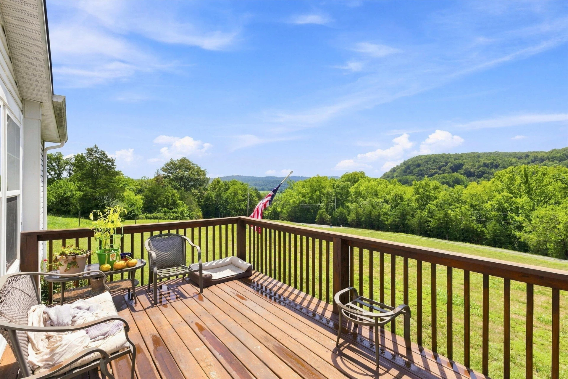 611 Martins LN - Photo 4