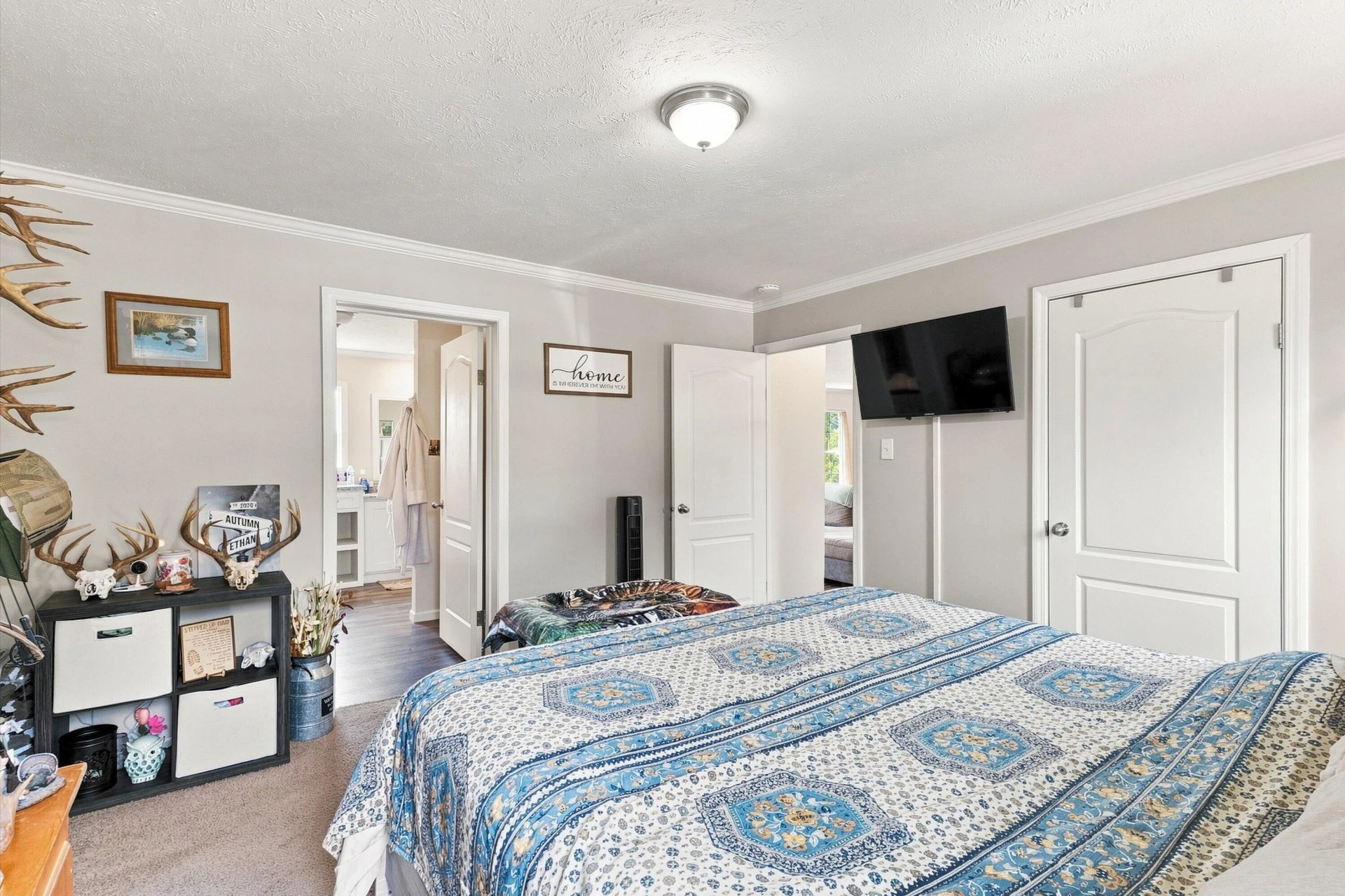 611 Martins LN - Photo 18