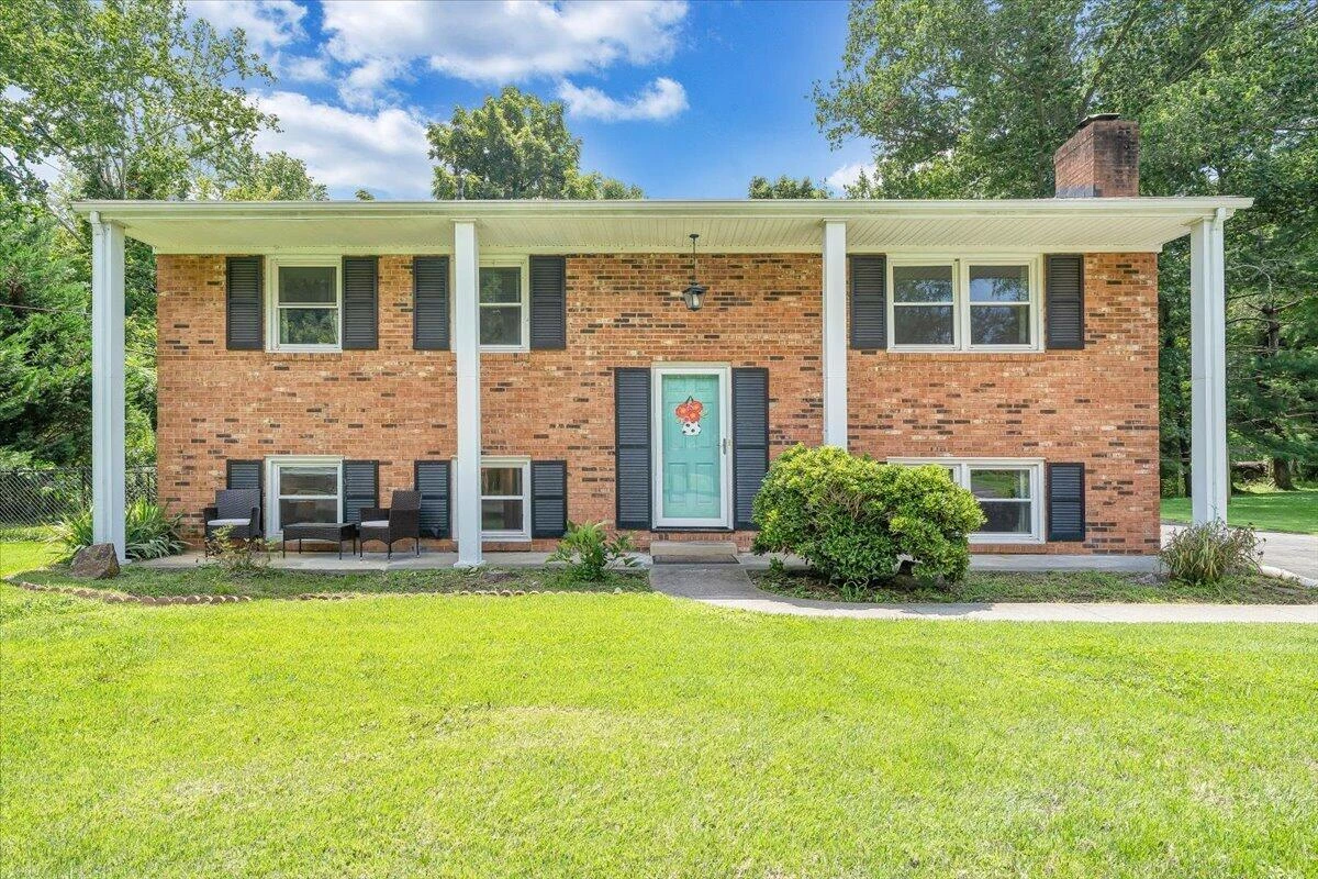 3428 S Park CIR