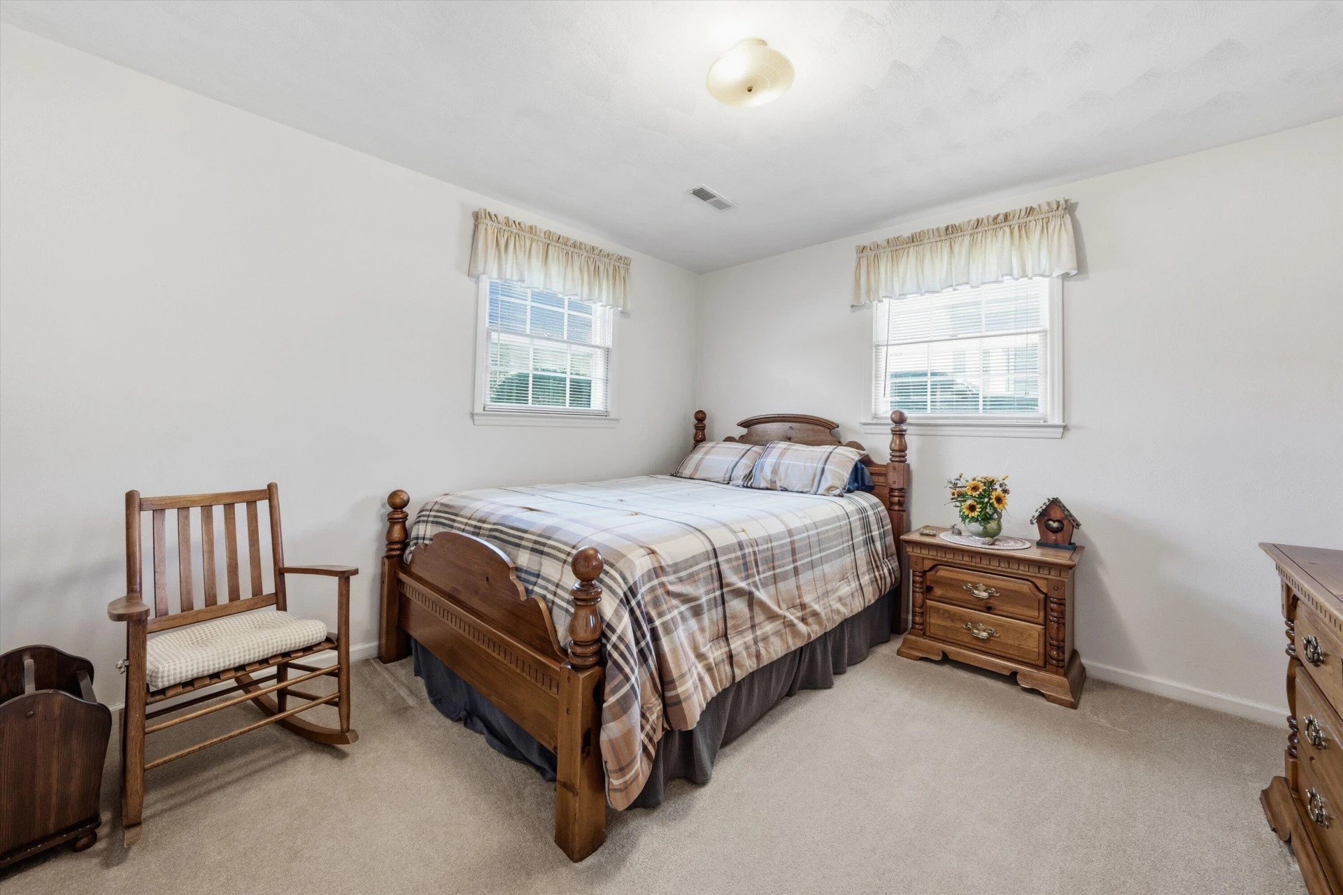 404 Rebecca LN - Photo 19