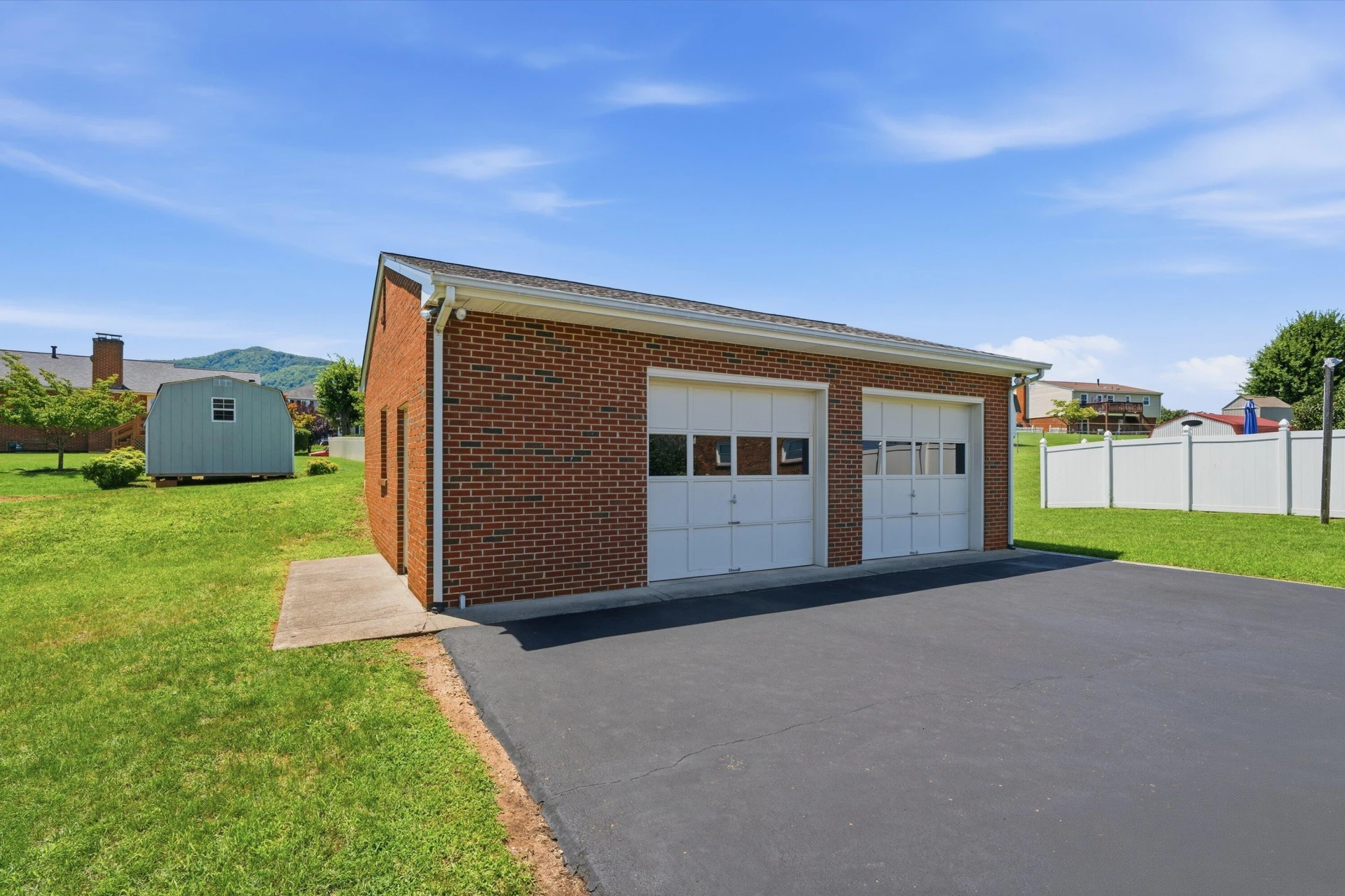 404 Rebecca LN - Photo 29