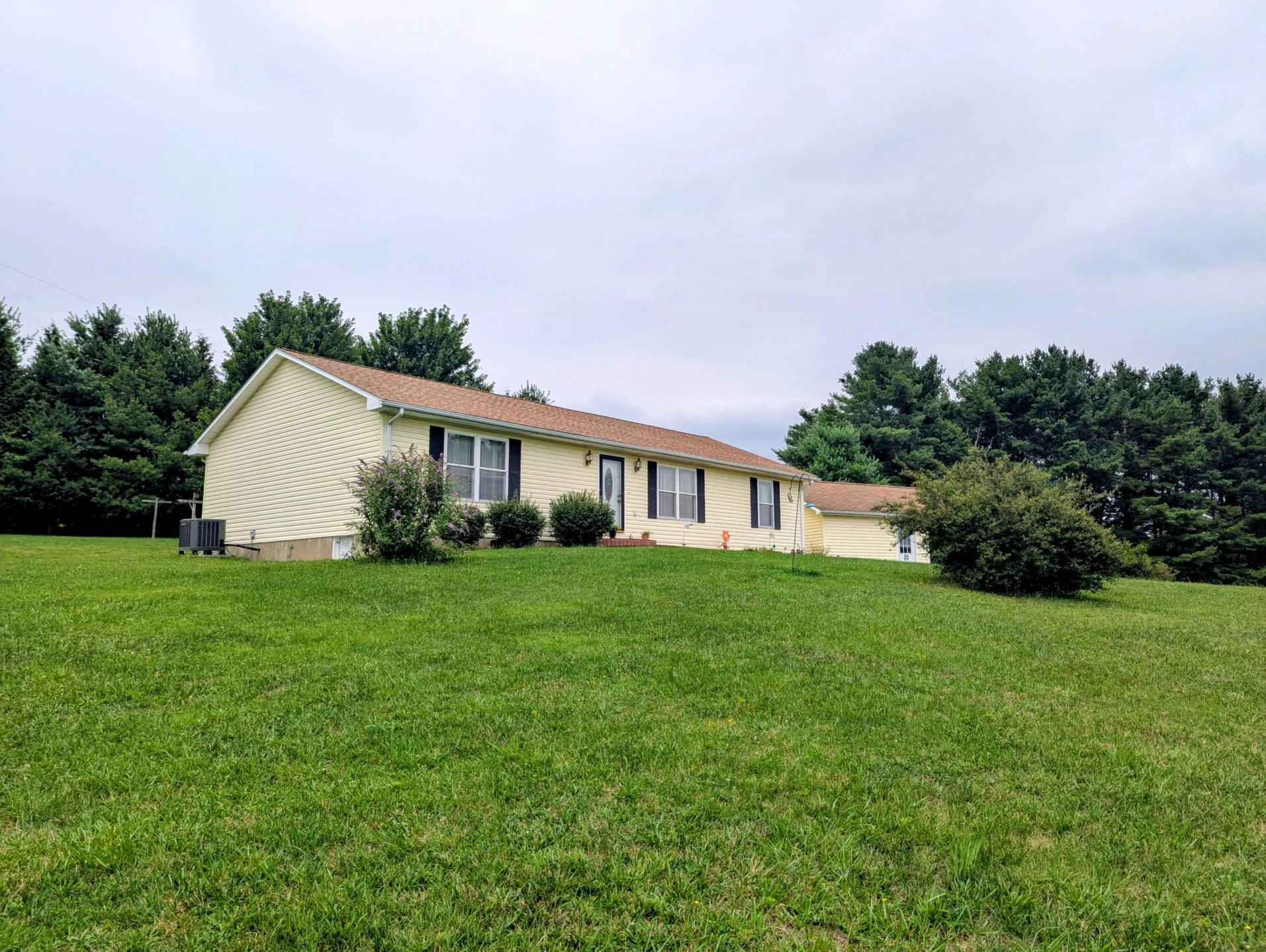213 Smith Farm RD NE - Photo 2
