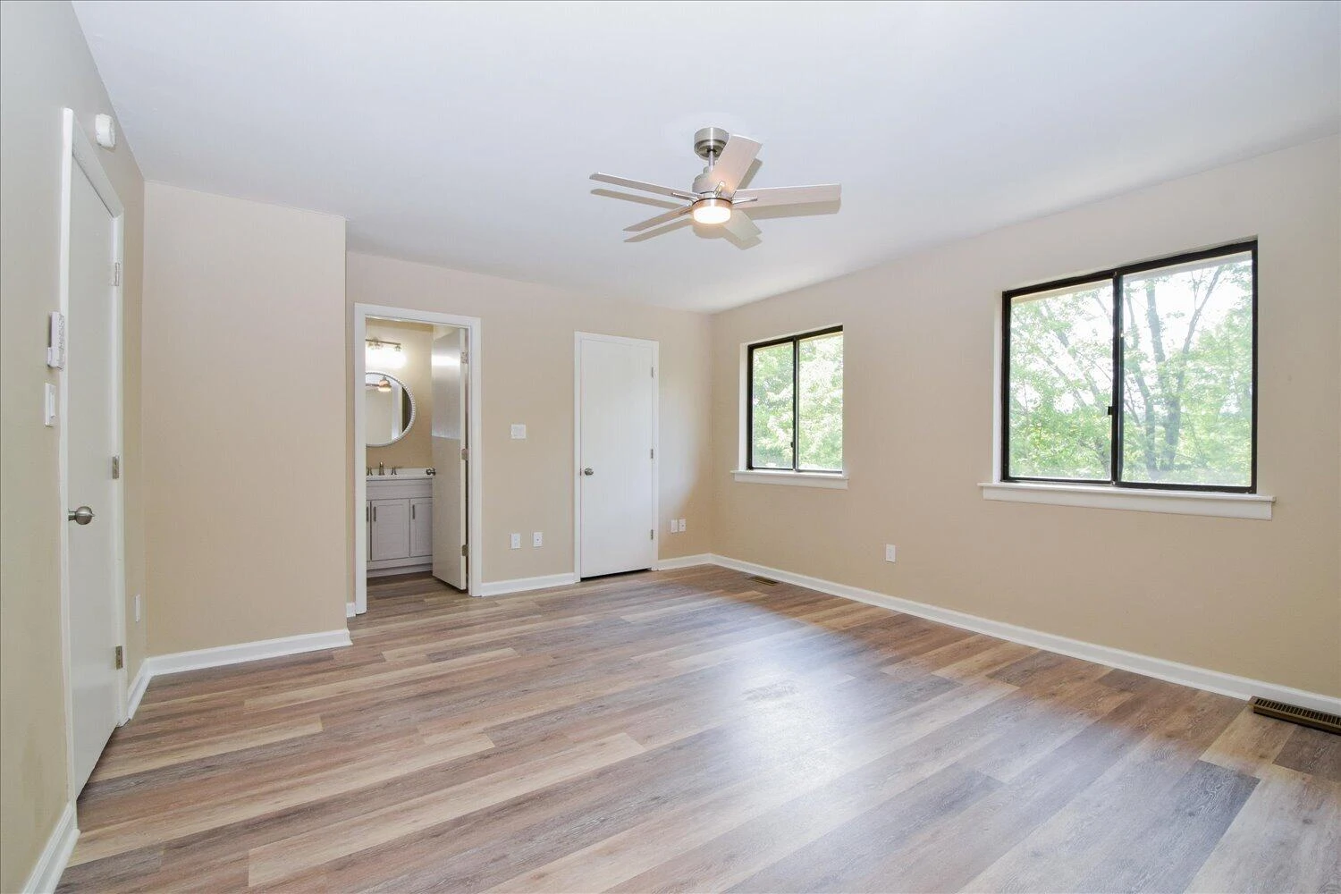 3355 Kelly LN - Photo 11