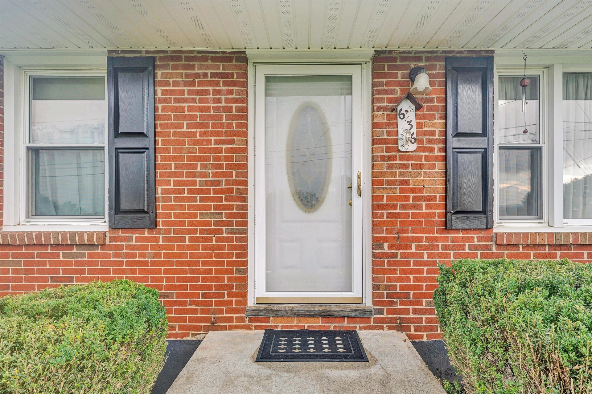 636 Ramada RD - Photo 6