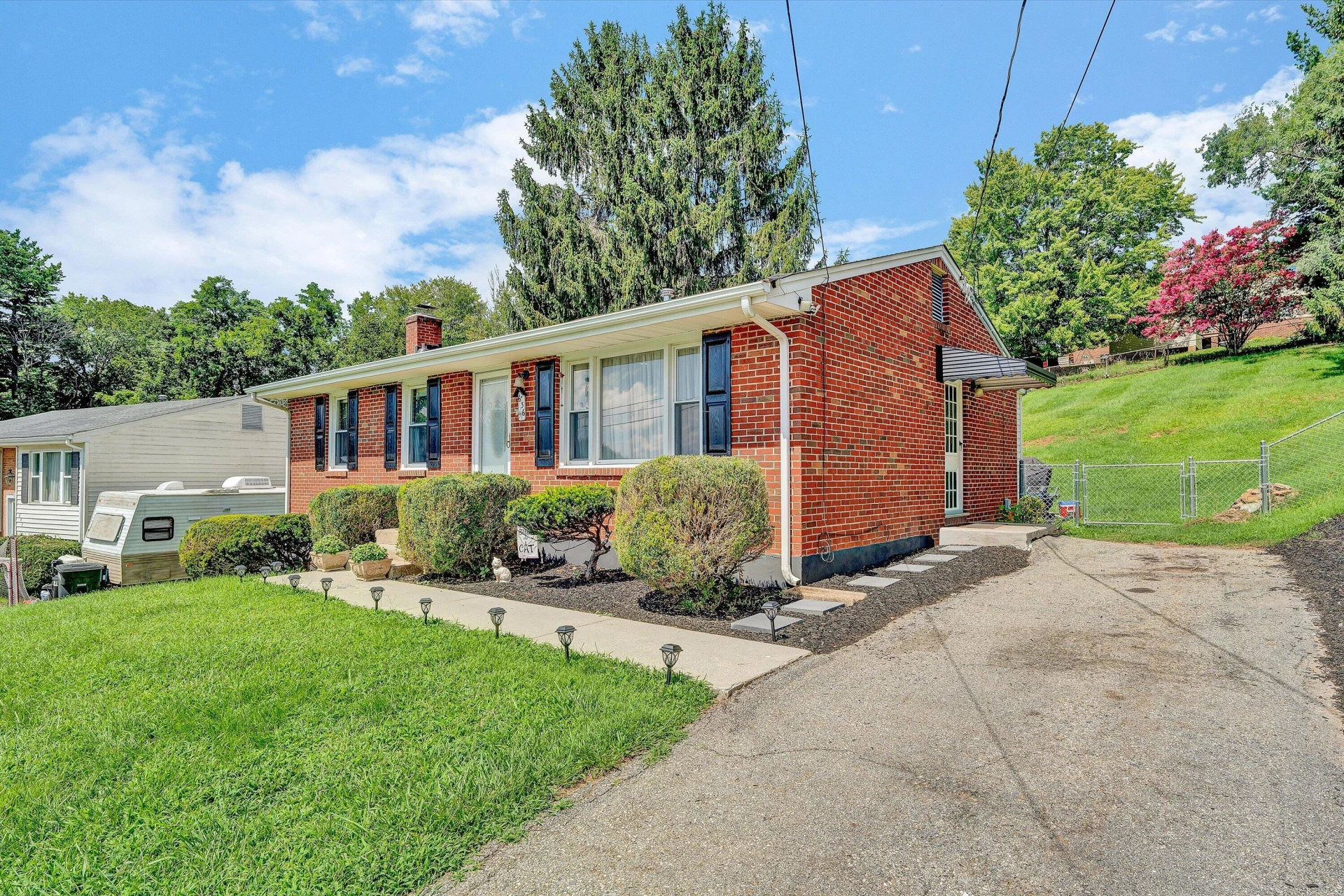 636 Ramada RD - Photo 26