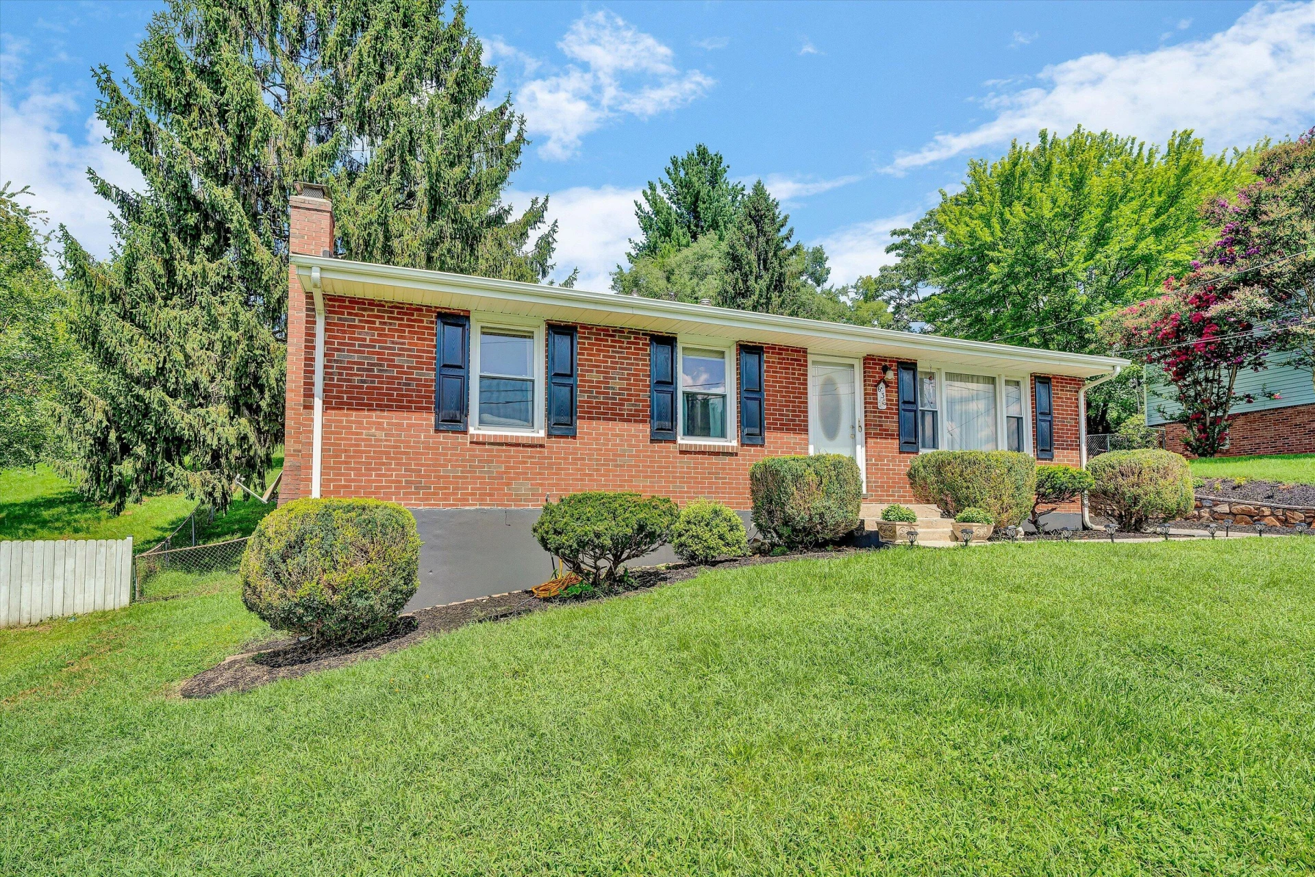 636 Ramada RD - Photo 27