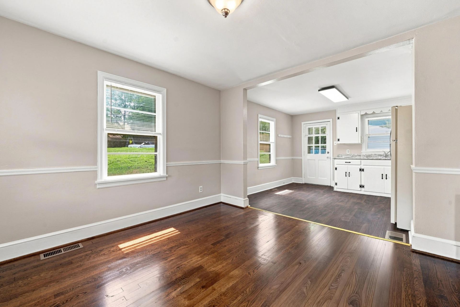 958 Palmer AVE - Photo 6