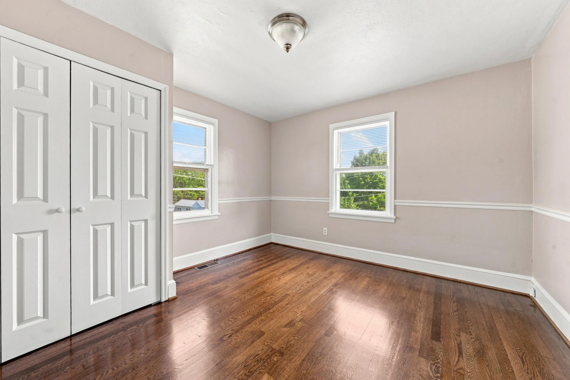 958 Palmer AVE - Photo 11