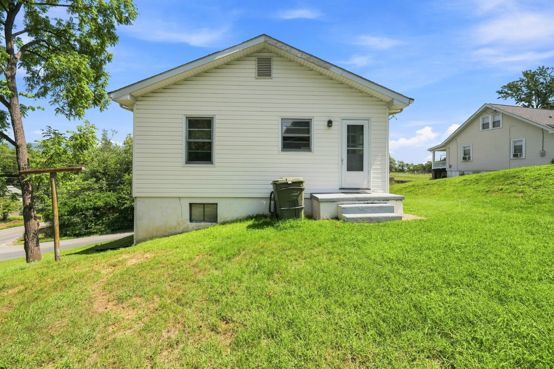 958 Palmer AVE - Photo 18