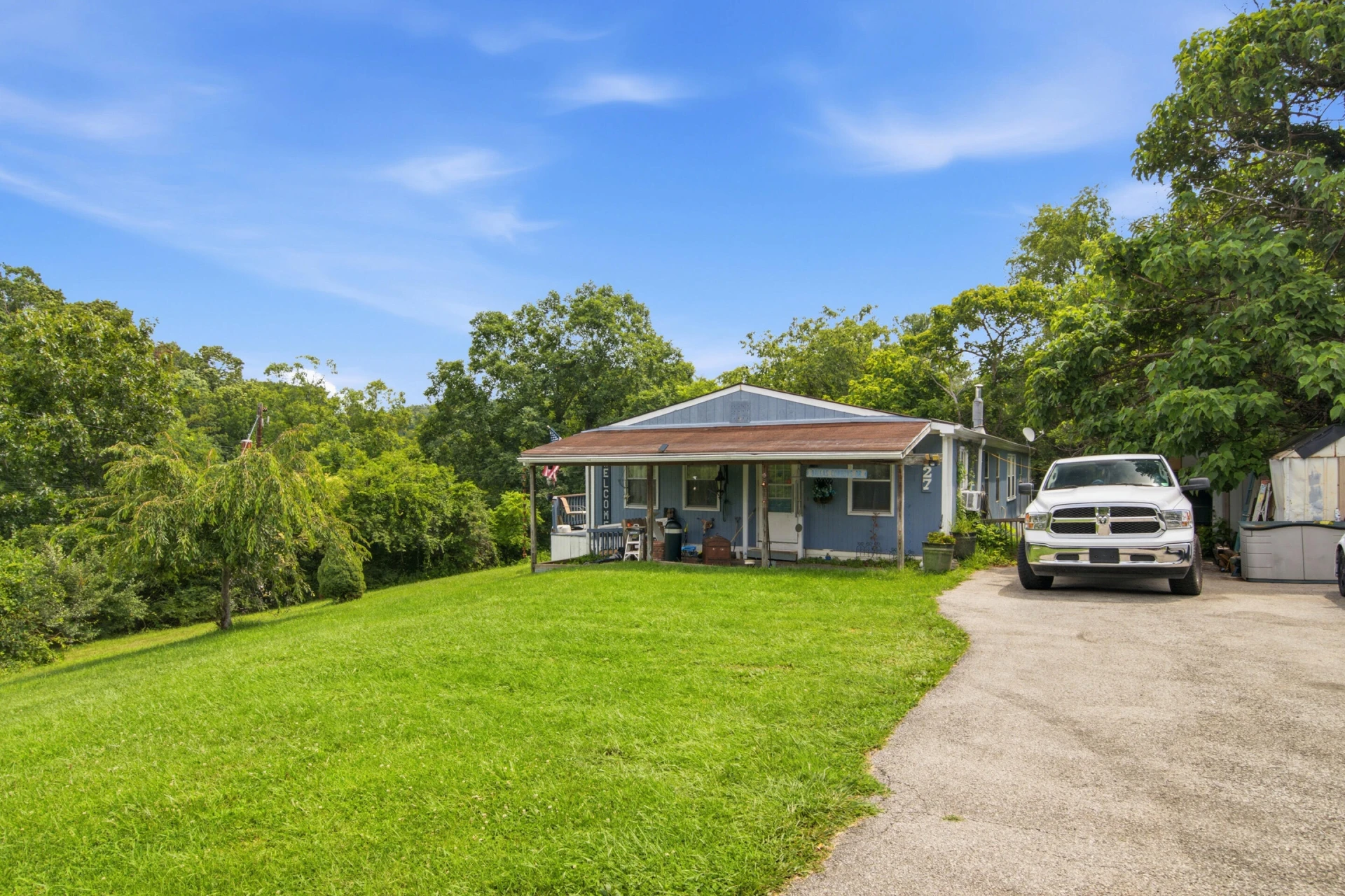 927 Hightop RD - Photo 4