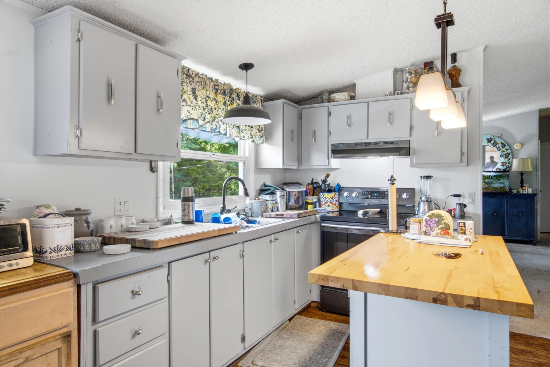 927 Hightop RD - Photo 10