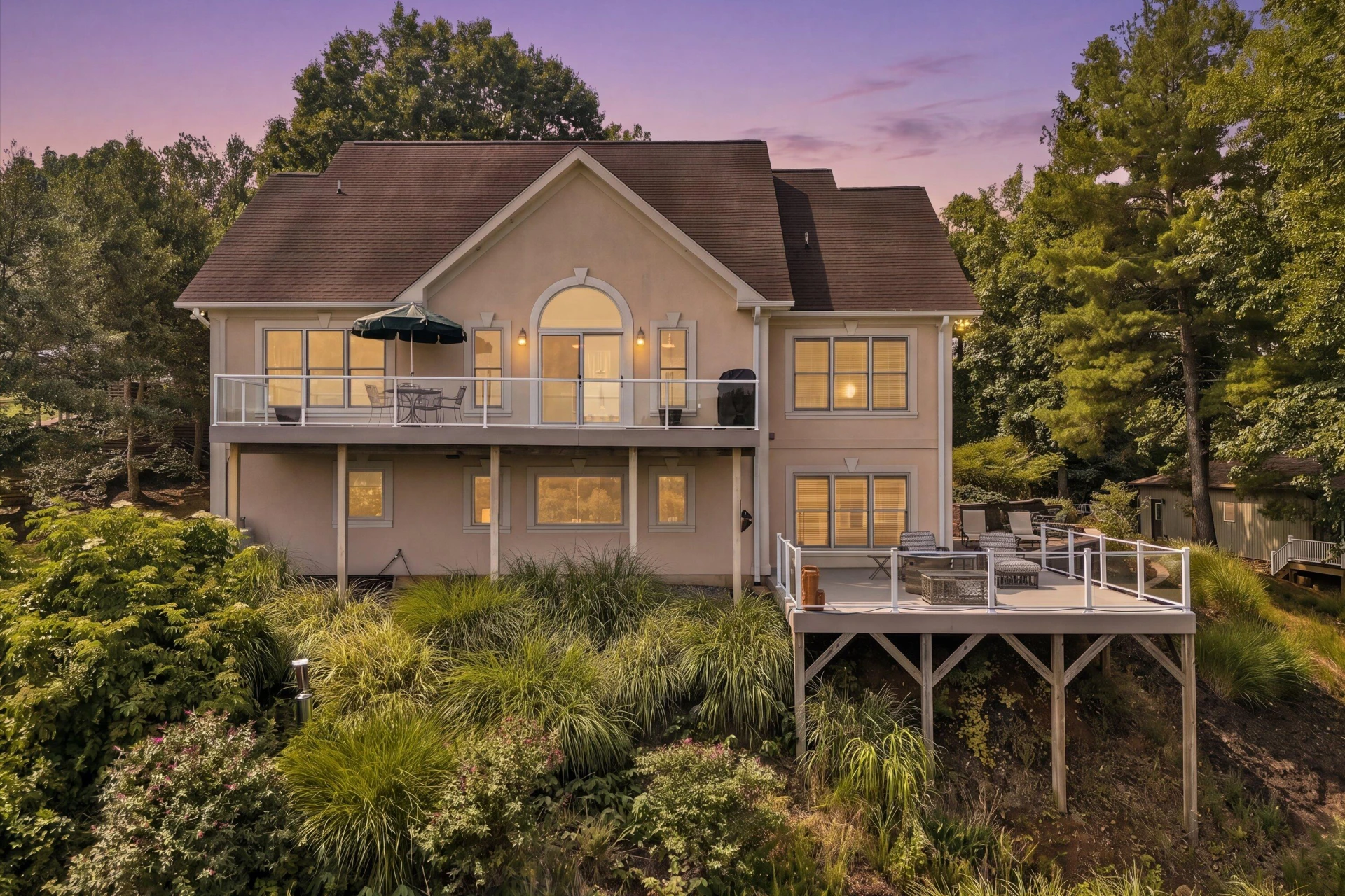 250 Village LN - Photo 2