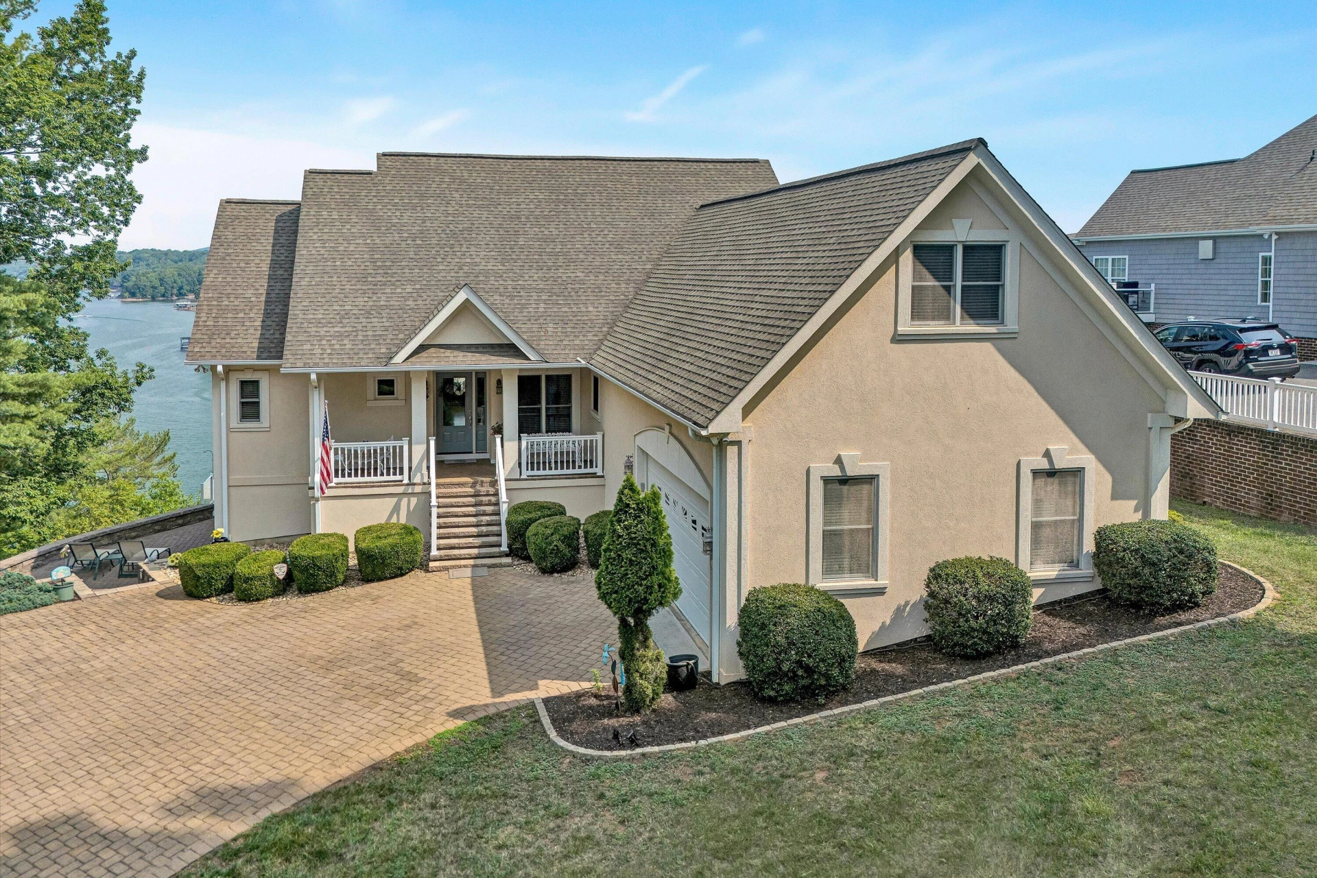250 Village LN - Photo 4