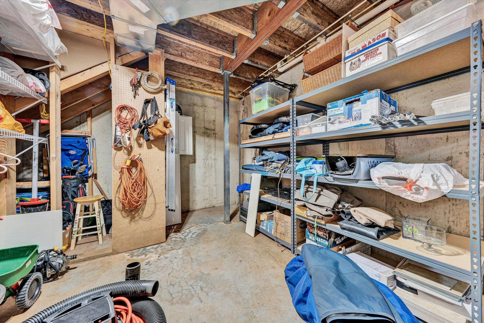 250 Village LN - Photo 37