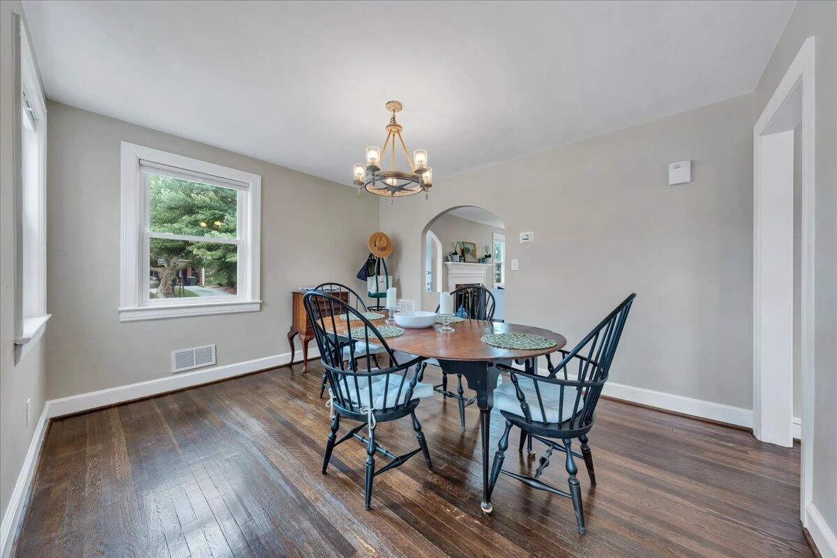 2701 Guilford AVE SW - Photo 11