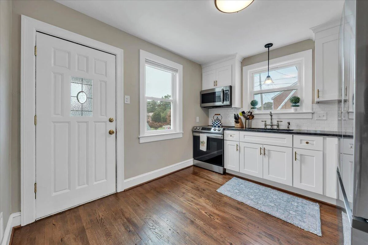 2701 Guilford AVE SW - Photo 13
