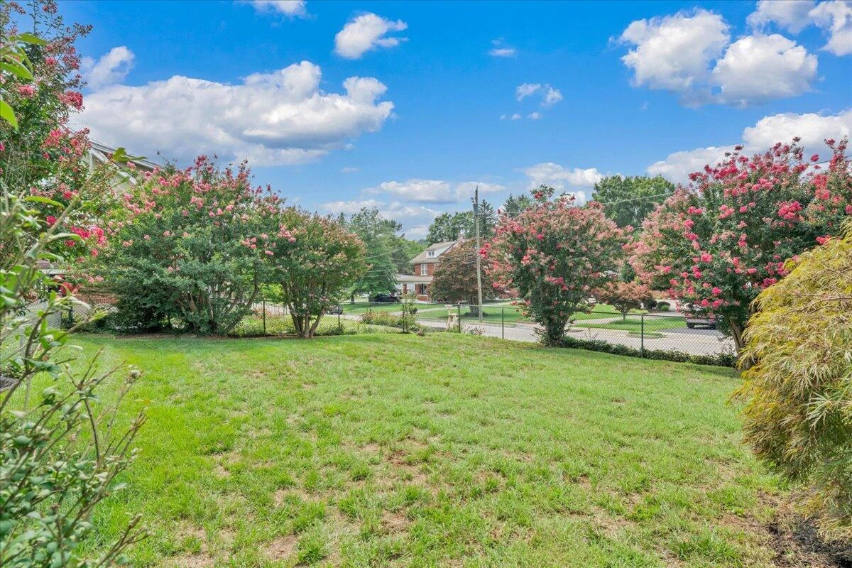 2701 Guilford AVE SW - Photo 40