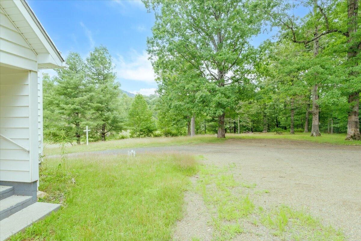190 Parkway Church RD SW - Photo 5