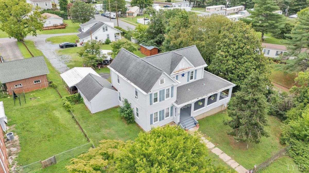 901 Bedford AVE - Photo 27