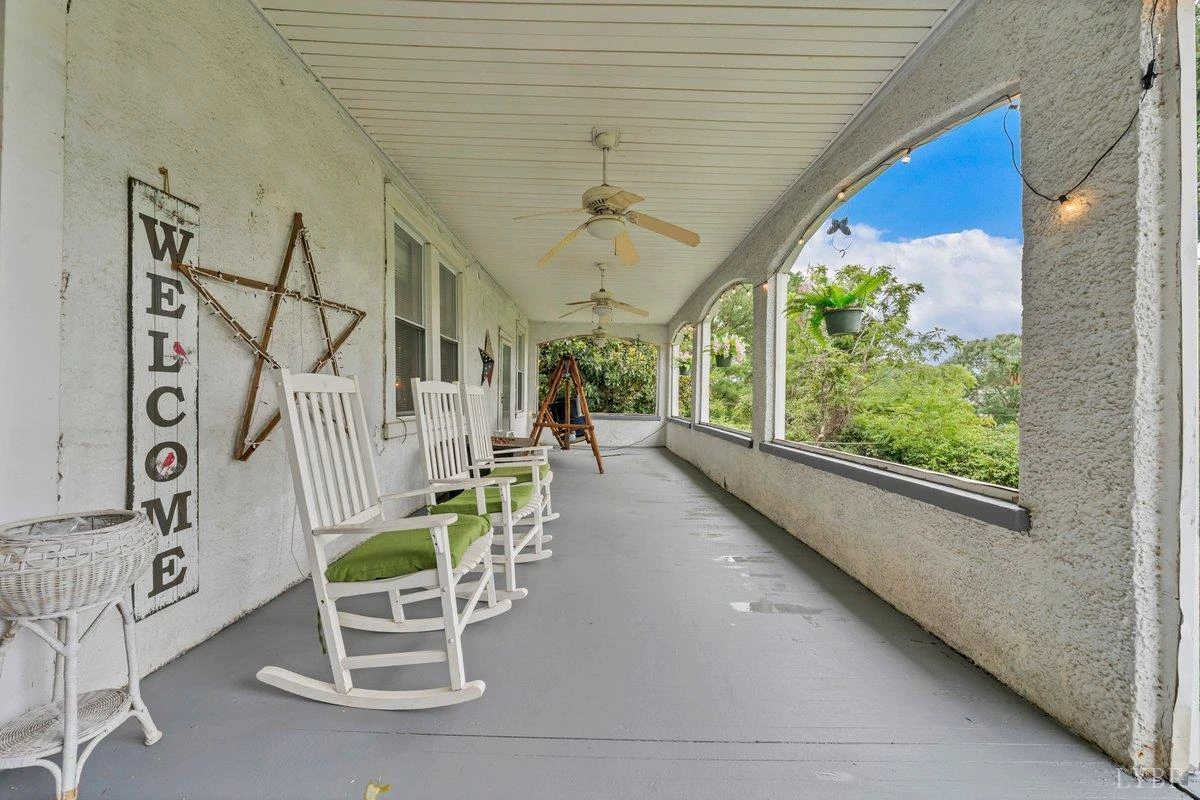 901 Bedford AVE - Photo 29