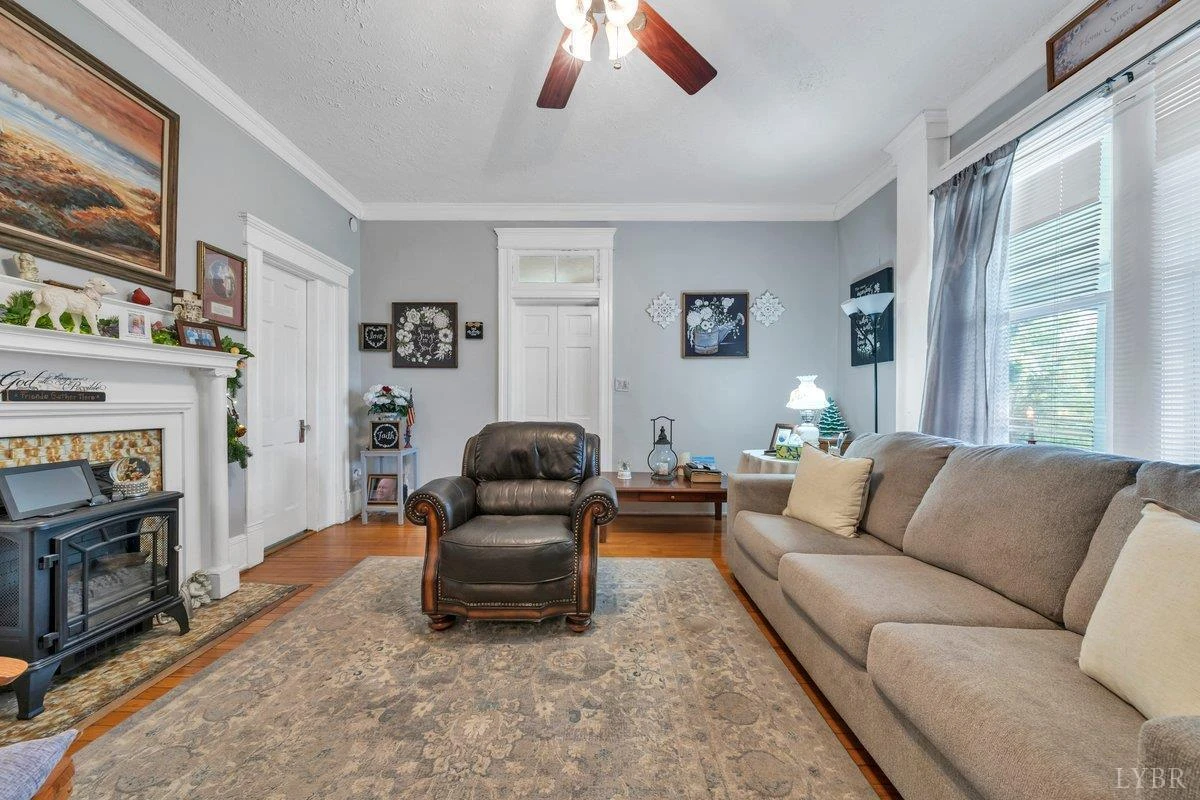 901 Bedford AVE - Photo 31