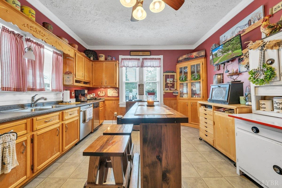 901 Bedford AVE - Photo 36