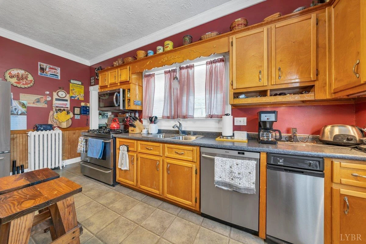 901 Bedford AVE - Photo 38