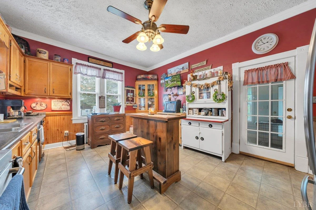 901 Bedford AVE - Photo 39
